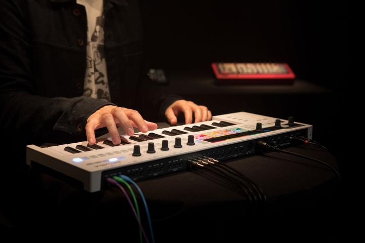 Actual product image Arturia KeyStep Pro (Controller)