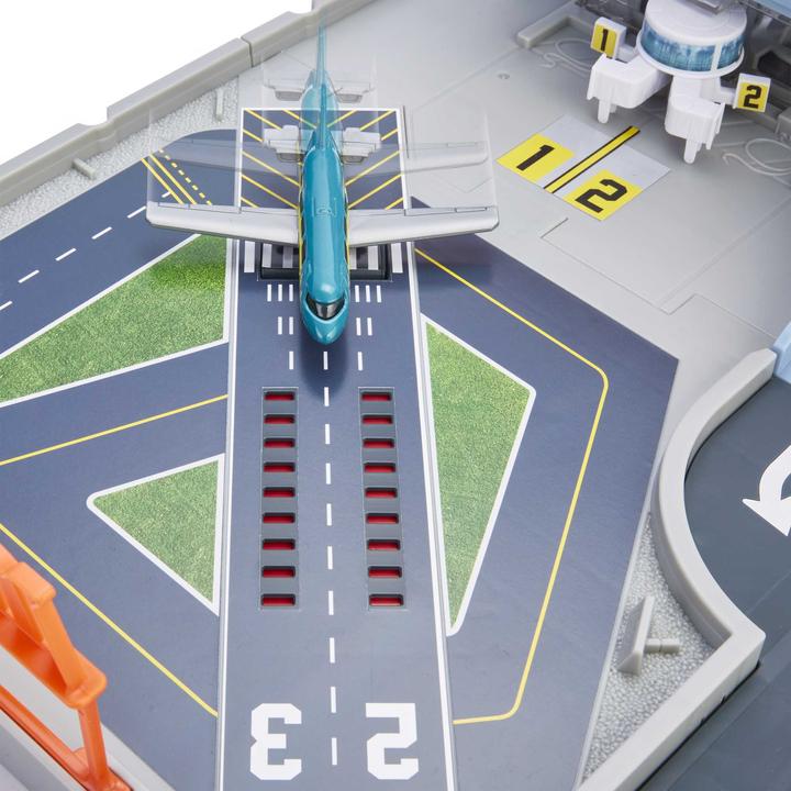 Actual product image Matchbox Airport playset