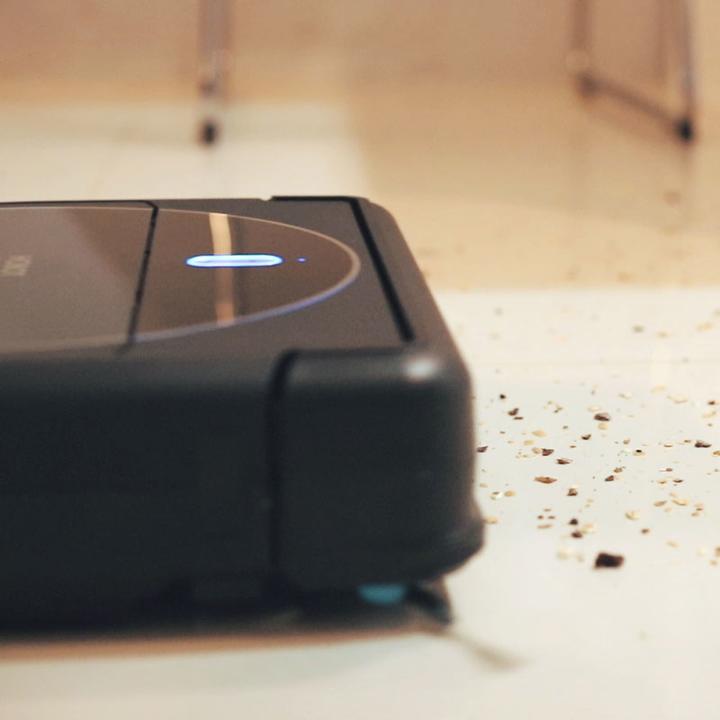 Actual product image Hobot Legee-688 HB-688 - Robotstofzuiger met dweilfunctie - Zwart (Vacuum mopping robot)