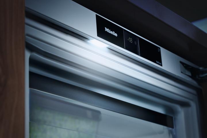 Produktbild Miele FNUS 7140 C (Einbau, 80 l)