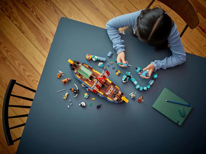 Produktbild LEGO Wikingerschiff mit Midgardschlange (31132, LEGO Creator 3-in-1)