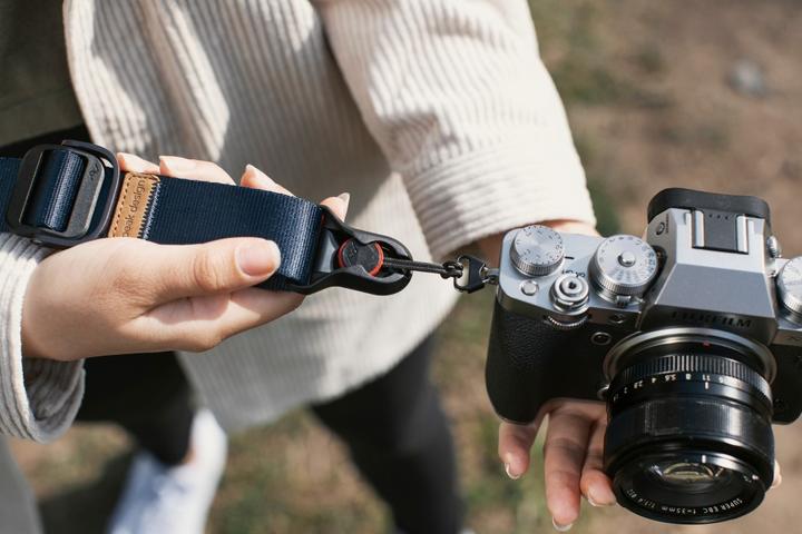 Actual product image Peak Design Slide Lite (Shoulder strap, Neck belt, Wrist strap)