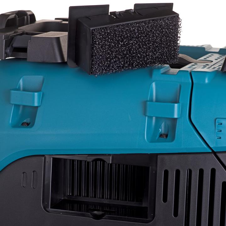 Actual product image Makita VC4210L (Wet dry vacuum cleaner)
