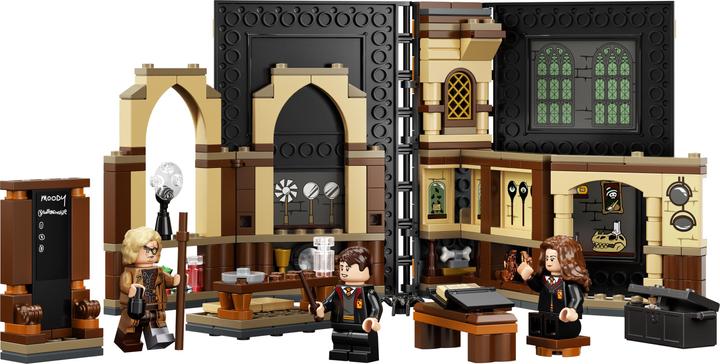 Actual product image LEGO Hogwarts Moment: Defense Lessons (76397, LEGO Harry Potter)