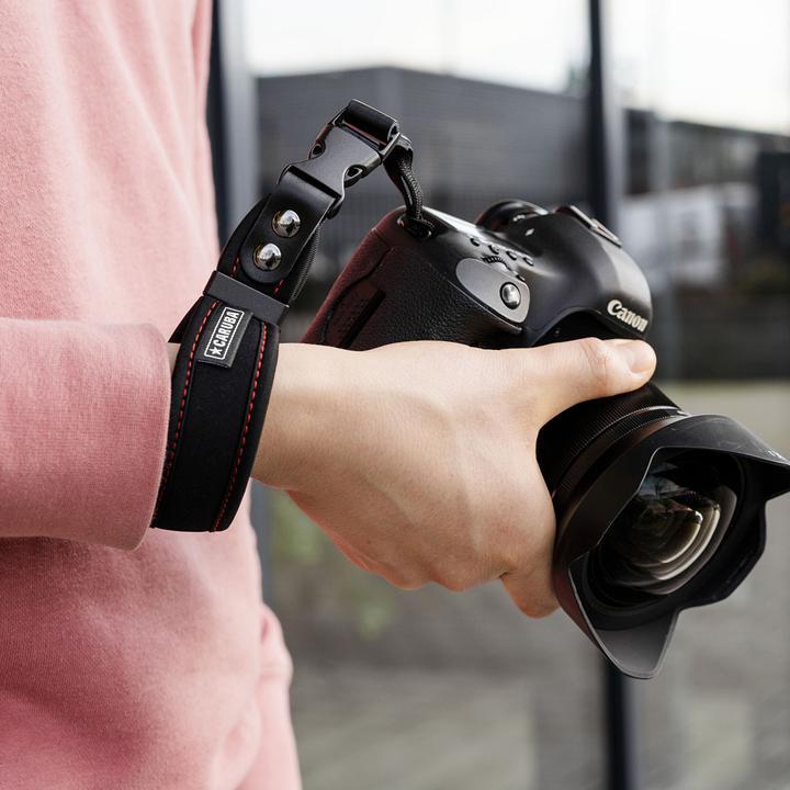 Actual product image Caruba Neoprene wristband (black + red)