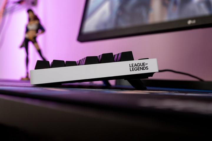Produktbild Logitech G Pro League of Legends (DE, Kabelgebunden)