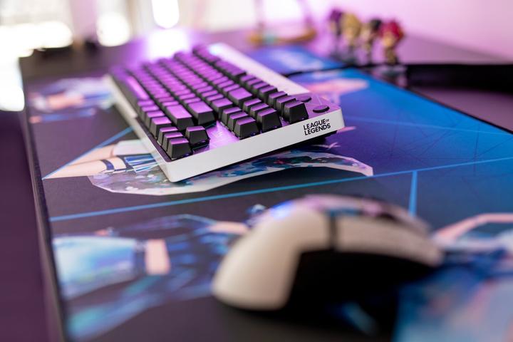 Produktbild Logitech G Pro League of Legends (DE, Kabelgebunden)