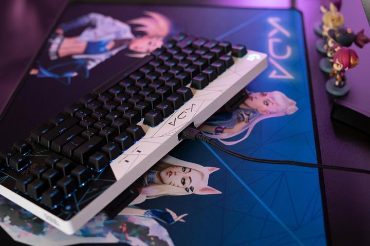 Produktbild Logitech G Pro League of Legends (DE, Kabelgebunden)
