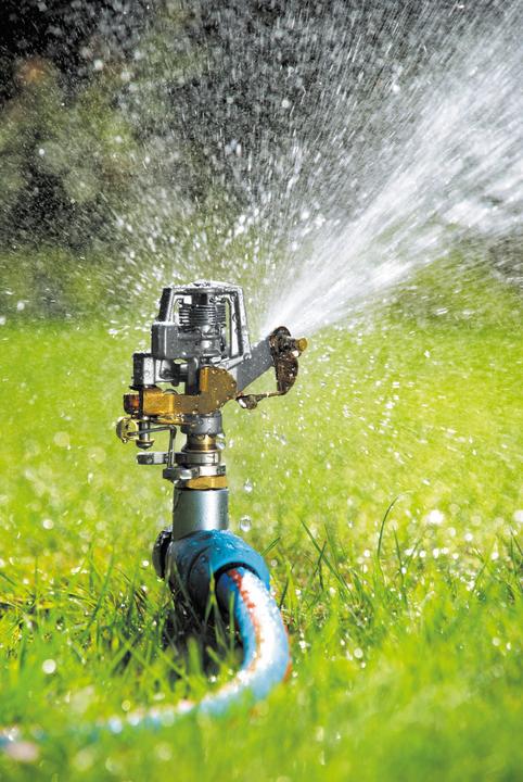 Produktbild Cellfast LUX IDEAL Impuls-Wassersprenger Metallisch (Impuls-, Kreis- und Sektorenregner)