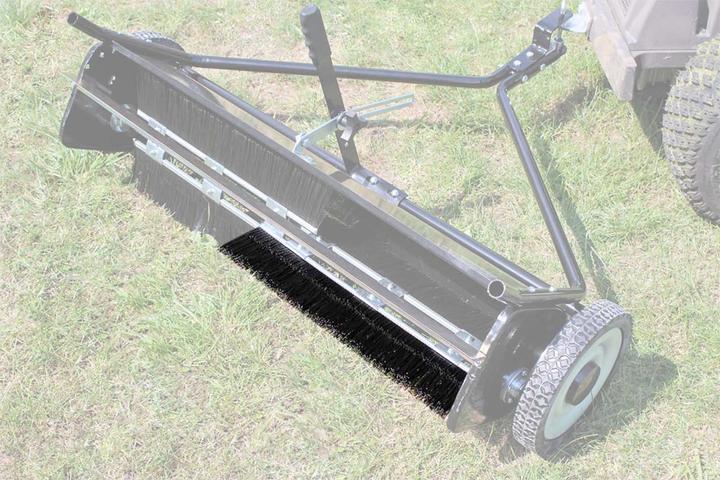 Immagine prodotto Wiltec Spazzola di ricambio 50 cm per spazzatrice 87 cm Rasaerba Raccoglitore di foglie (Spazzatrice, Ricambi per macchine da giardino)