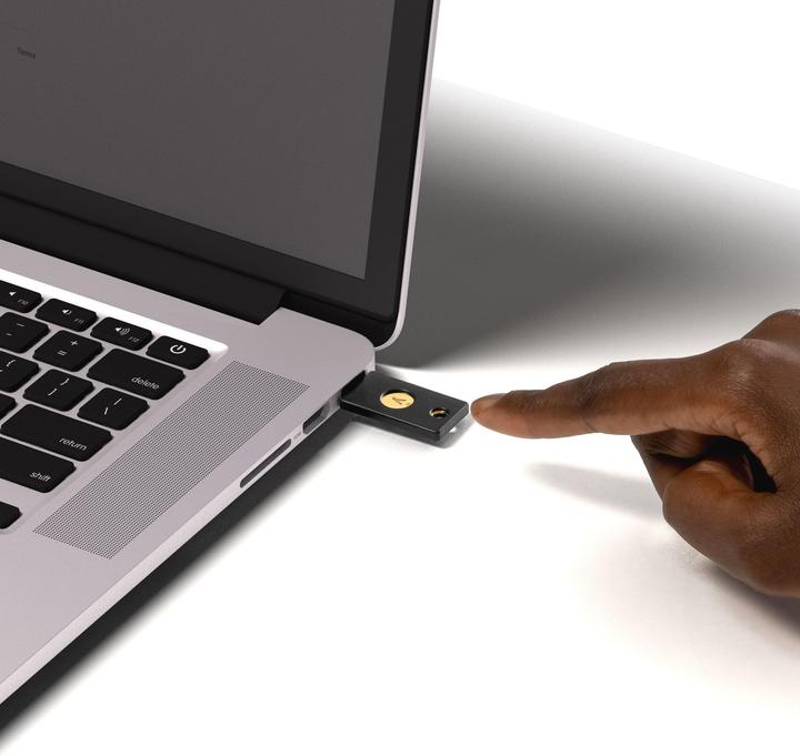 Produktbild Yubico YubiKey 5