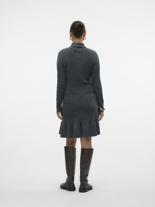 Produktbild Mamalicious Normal geschnitten Rollkragen Gerippte Ärmelbündchen Schmale Ärmel Kurzes Kleid Strickkleid (L)