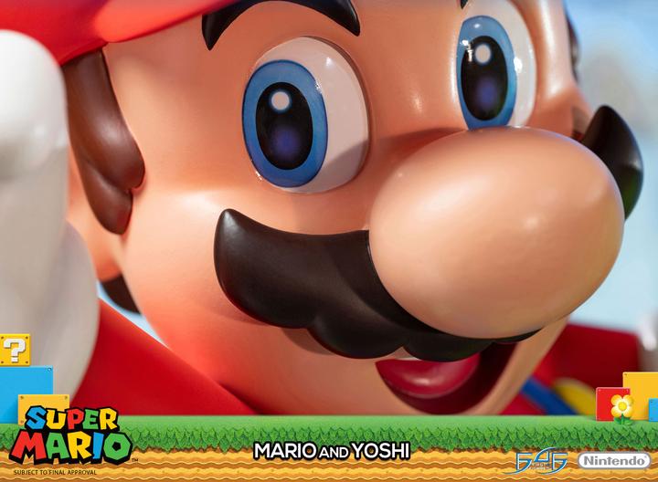 Actual product image F4F Super Mario - Mario & Yoshi