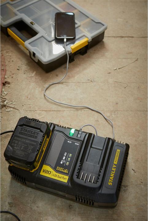 Image du produit Stanley FatMax Chargeur rapide à deux baies SFMCB24 (18 volts, 4 ampères, 2 batteries en parallèle, pour (18 V)