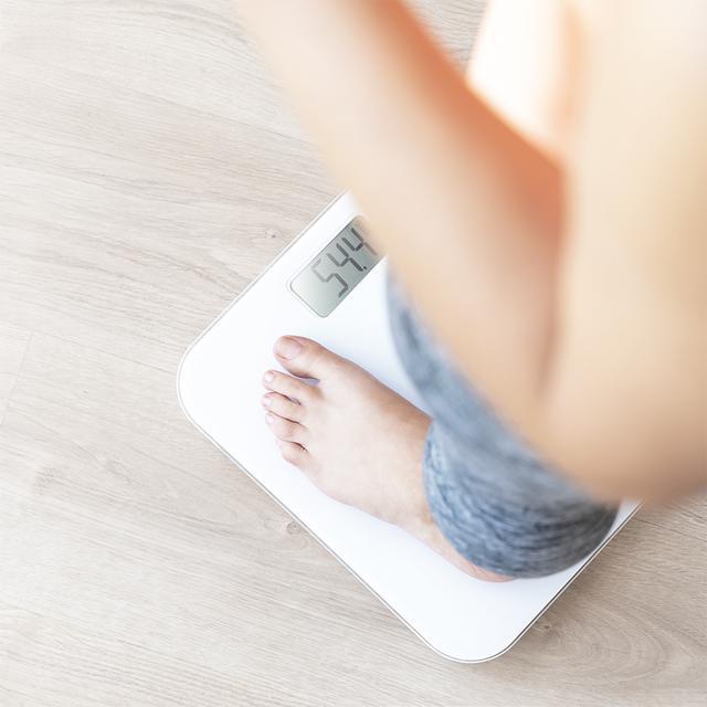 Produktbild Cecotec Surface Precision EcoPower 10000 Healthy Bathroom Scale with Push Button High Security Tempered Glas (180 kg)