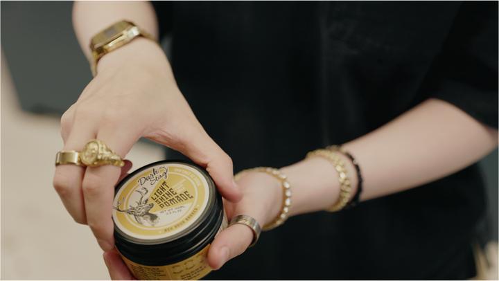 Immagine prodotto Dark Stag - Pomata leggera e lucentezza (Pomata, 100 ml)