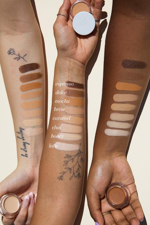 Actual product image Ere Perez Arnica All-Cover Pot (Dolce: deep toned with neutral undertones)