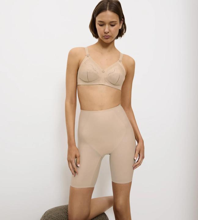 Actual product image Triumph Doreen + Cotton 01 N (85 C, Single pack)