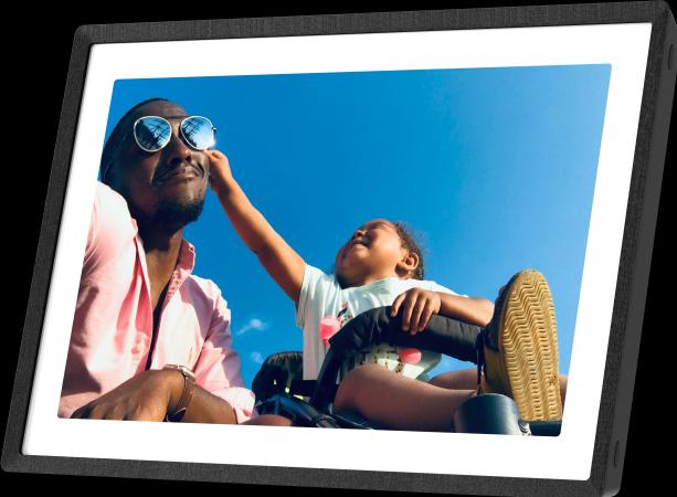 Actual product image Lexar Pexar 11" Digital Picture Frame 2K resolution WiFi enabled 32GB (11", 2000 x 1200 pixels)