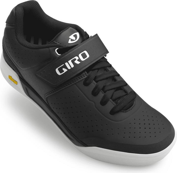 Actual product image Giro Chamber II (40)