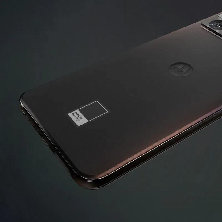 Produktbild Motorola Moto Edge 30 Neo (128 GB, Black Onyx, 6.28", Dual SIM, 64 Mpx, 5G)