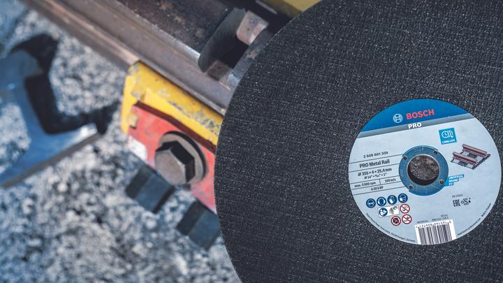 Image du produit Bosch Professional Disque à tronçonner PRO Rail, 355 x 4 x 25,4 mm