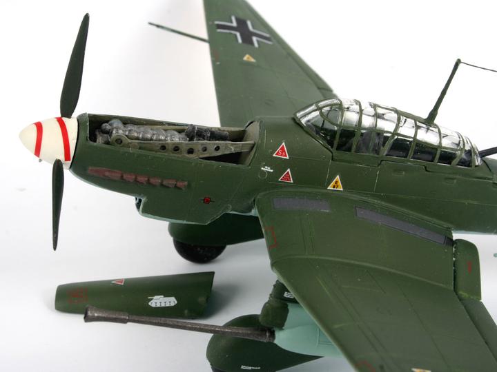 Actual product image Revell Junkers Ju 87 G-2 Tank Buster