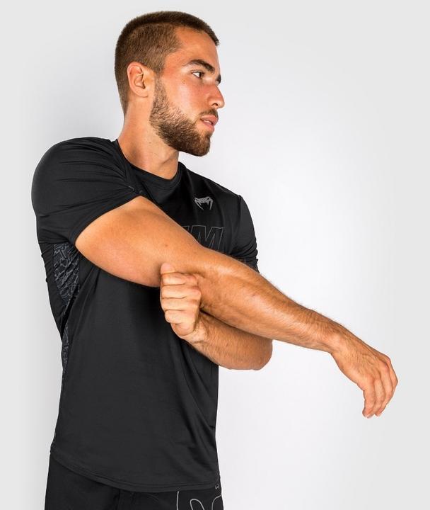 Produktbild Venum Classic Evo Dry Tech T-Shirt - Black/Black Reflective - XL (XL)
