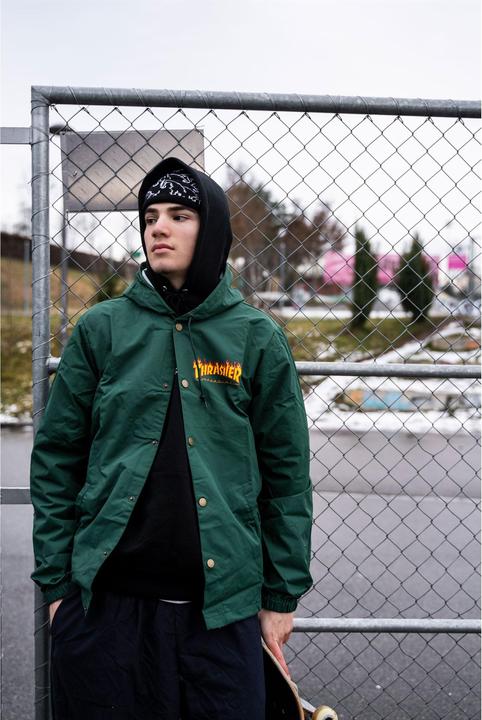 Produktbild Thrasher Flame Logo Coach Jacket (S)