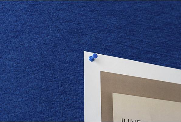 Image du produit eurokraft basic Tableau à épingles, habillage tissu bleu, l x h 1200 x 900 mm. (Tableau d'affichage, 1200 x 900 mm)