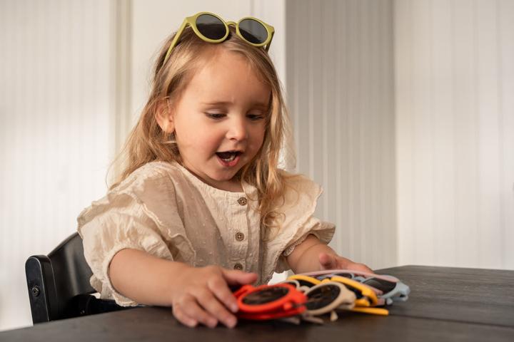 Produktbild Filibabba Kindersonnenbrille aus recyceltem Plastik 4-7 Jahre - Oasis