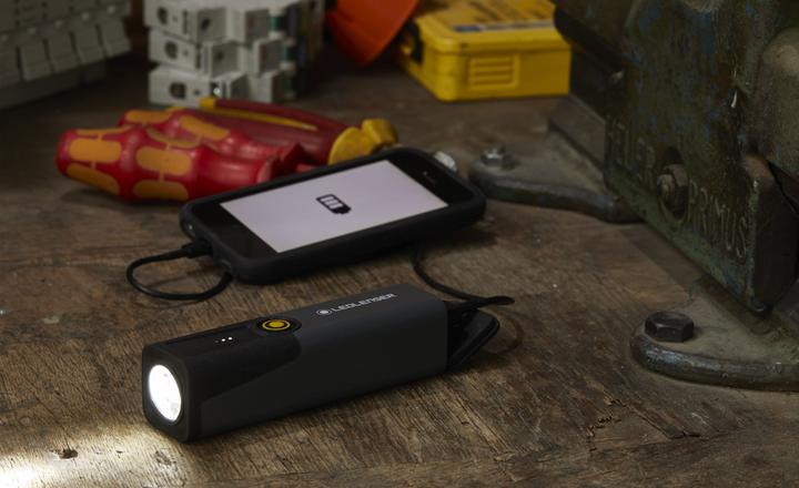 Actual product image Ledlenser iW3R Work light LED, rechargeable, IP54, powerbank function, 2 brightness levels, USB cable (5.50 cm, 320 lm)
