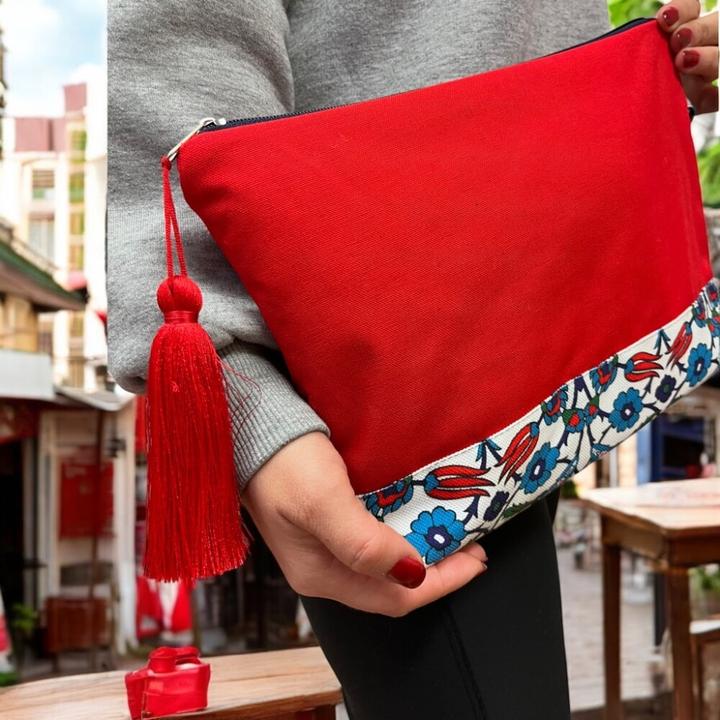 Actual product image Atölye No:35 Kulturtasche Damen, Kosmetiktasche Rot, Ethnisches Muster, 32x24 cm