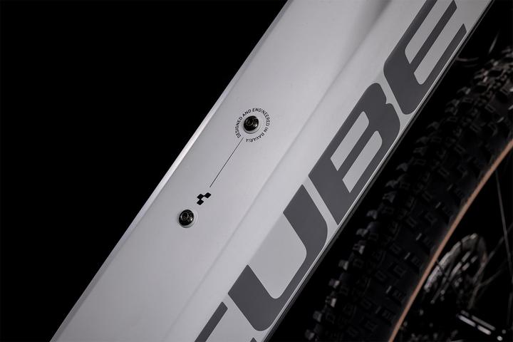 Produktbild Cube Bike Cube Reaction Hybrid Race 625 lunar'n'grey