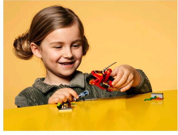 Produktbild LEGO Kais Feuer-Bike (71734, LEGO Ninjago)
