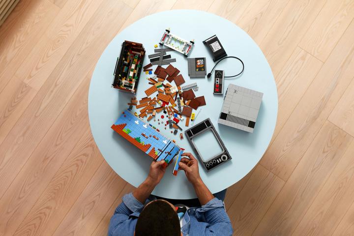 Produktbild LEGO Nintendo Entertainment System (71374, LEGO Seltene Sets)