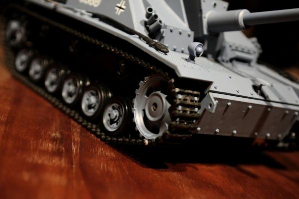 Actual product image Es-toys RC Tank "Assault Gun III" - Stug 3 Heng Long 1:16 Grey, Smoke&Sound, Metal Gearbox And 2.4Ghz (RTR Ready-to-Run)