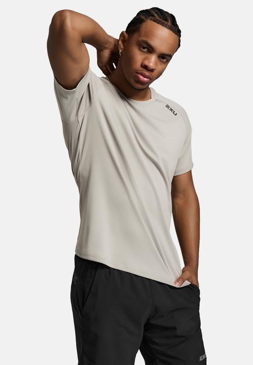 Actual product image 2XU Aero Tee (M)