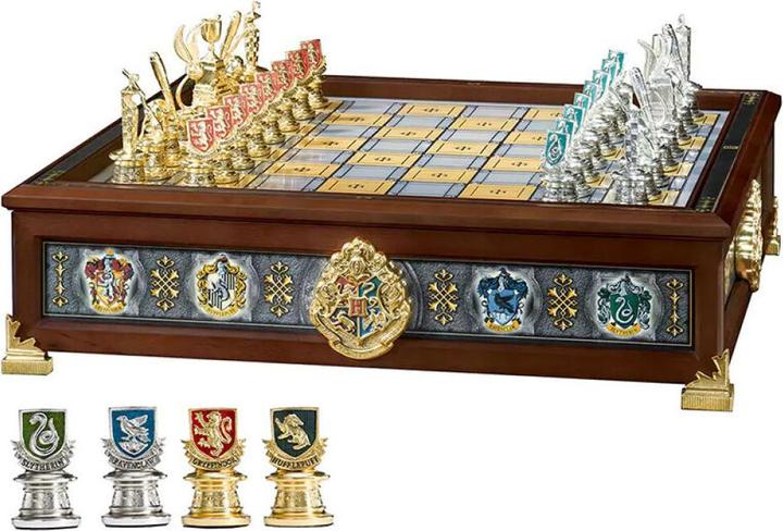 Image du produit Noble Collection Harry Potter Les maisons de Poudlard Quidditch