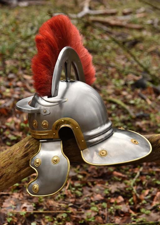 Actual product image Battle Merchant Roman officer's helmet with crest