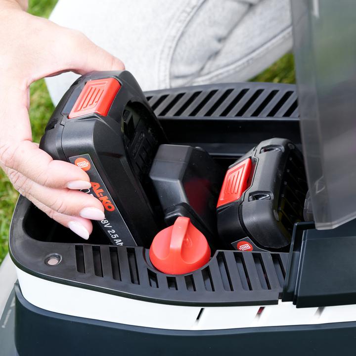 Produktbild AL-KO 18 V Bosch Home And Garden Compatible Akku-Rasenmäher 3.22 Li Easy (Akkubetrieb)