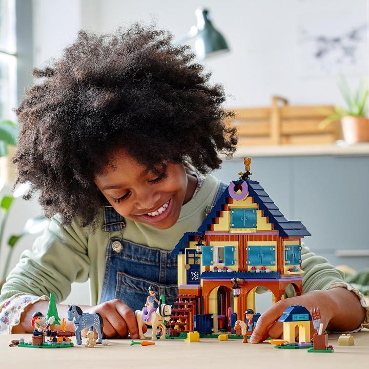 Produktbild LEGO Reiterhof im Wald (41683, LEGO Friends)