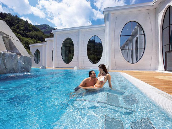 Image du produit Smartbox Un anniversaire détente : 2 jours en hôtel avec spa de luxe en Europe (2 pers.)