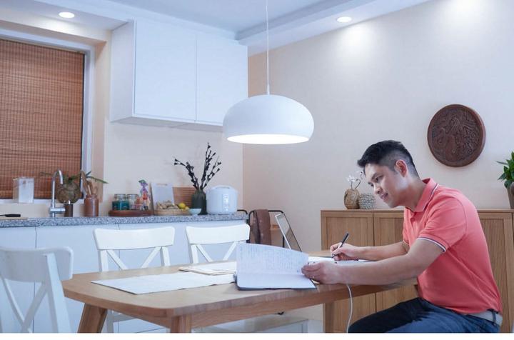 Produktbild Philips Professional Led Lampe (E27, 7.50 W, 806 lm, 1 x, F)