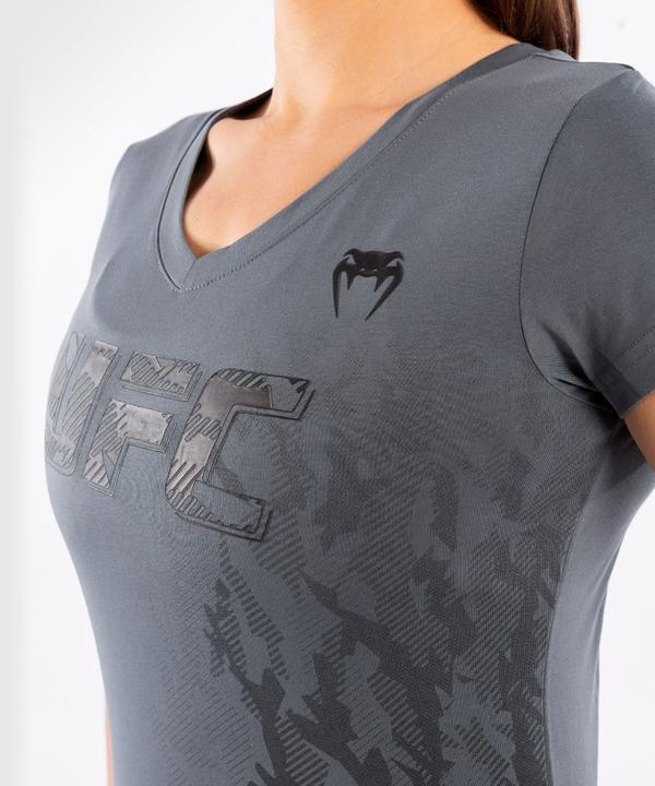 Produktbild UFC | Venum Authentic Fight Week Damen Kurzarm T-Shirt (L)