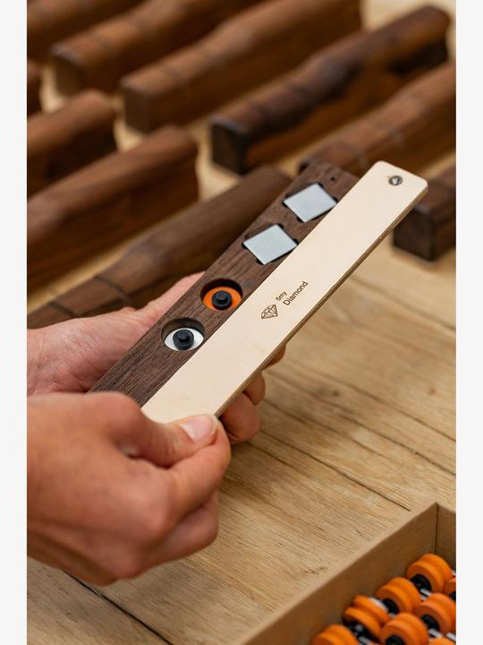 Image du produit Sknife Affûteur en bois de noyer avec courroie en cuir