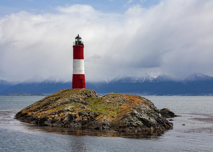 Actual product image Bluebird Puzzle 500 pieces Les Eclaireurs Lighthouse, Argentina (500 pieces)