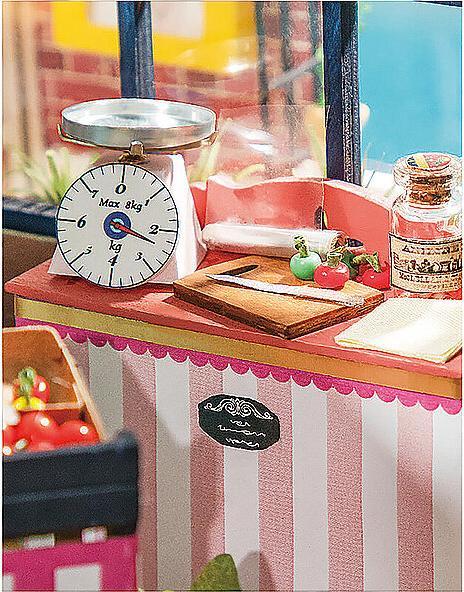 Actual product image Robotime Carl's Fruit Shop