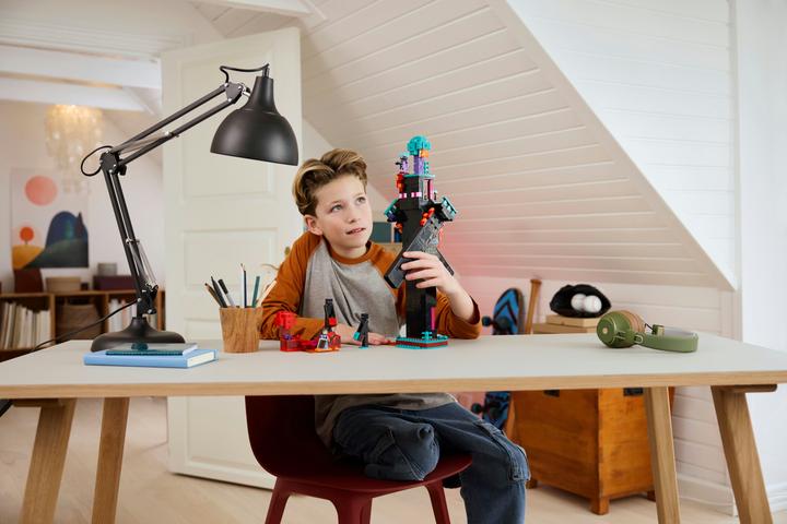 Actual product image LEGO Der Enderman-Turm (21279, LEGO Minecraft)