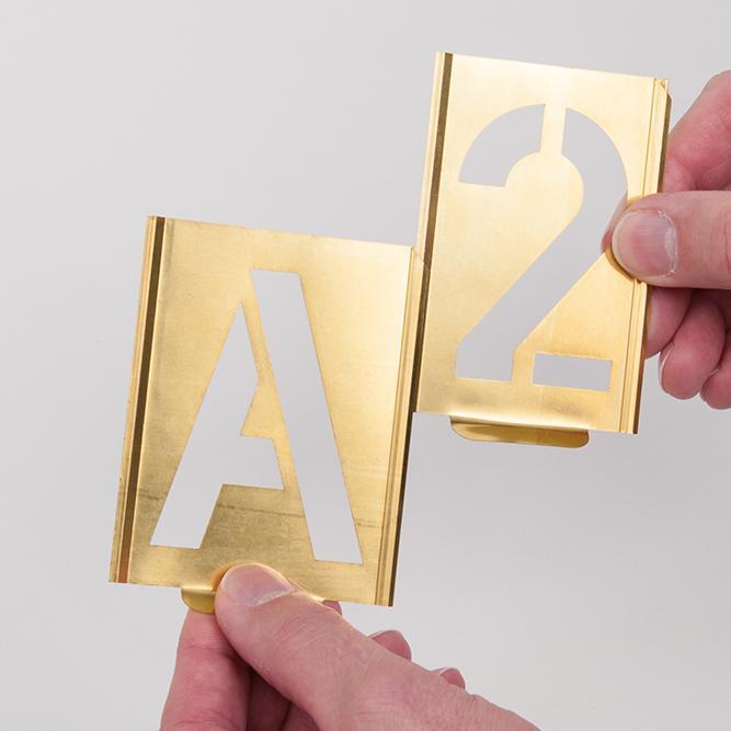 Productafbeelding Kukko Sjablonenset 327 letters A-Z lettertype h.50mm speciaal vel